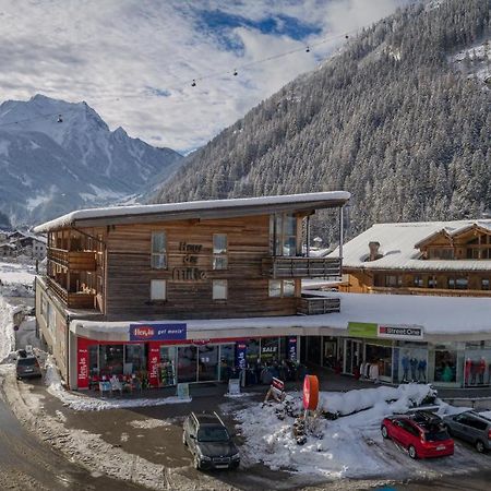 Ferienwohnungen Haus Der Mitte Mayrhofen Exteriér fotografie