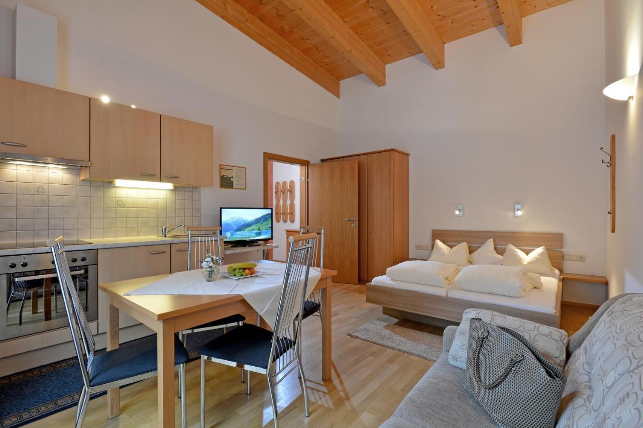 Ferienwohnungen Haus Der Mitte Mayrhofen Exteriér fotografie